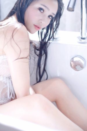 大肉蒂被搓的好爽娇喘呻吟视频